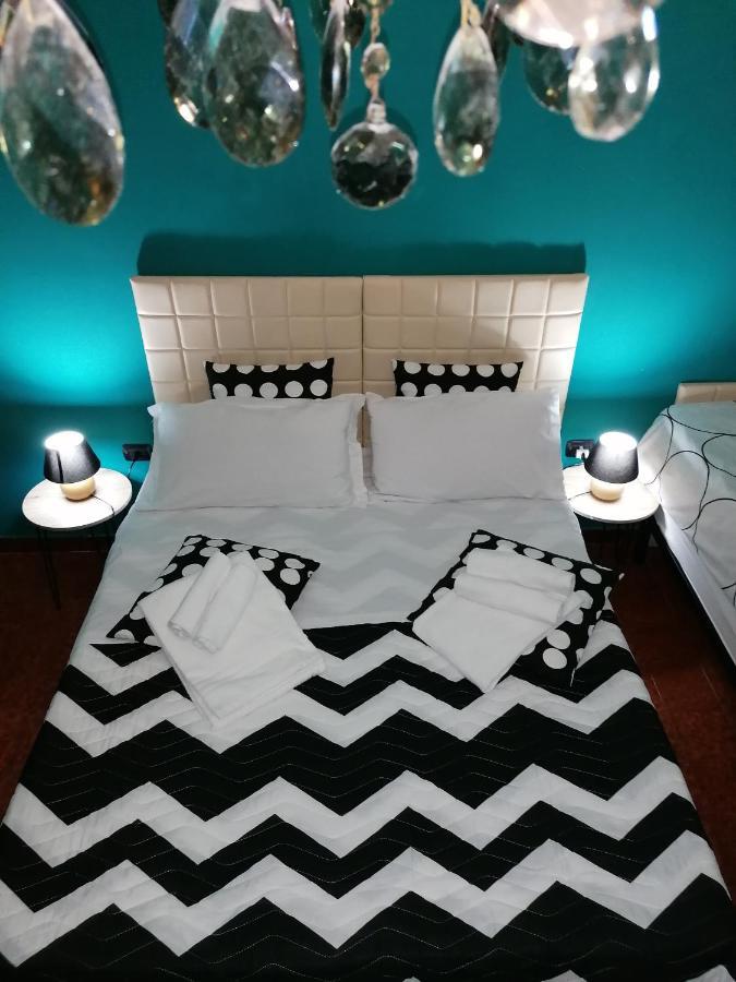Casacasetta Suite Appartamento Indipendente Tarente Buitenkant foto